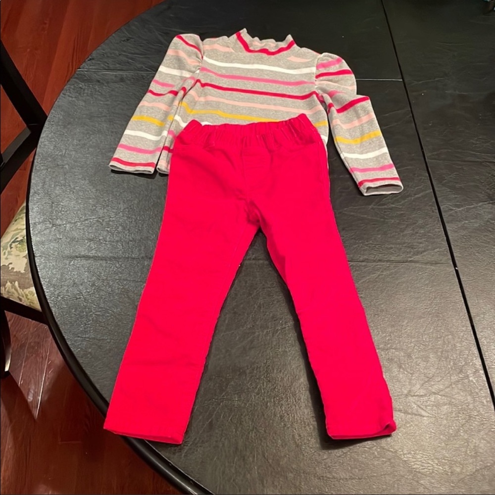 Gap toddler cords and turtle neck size 5T